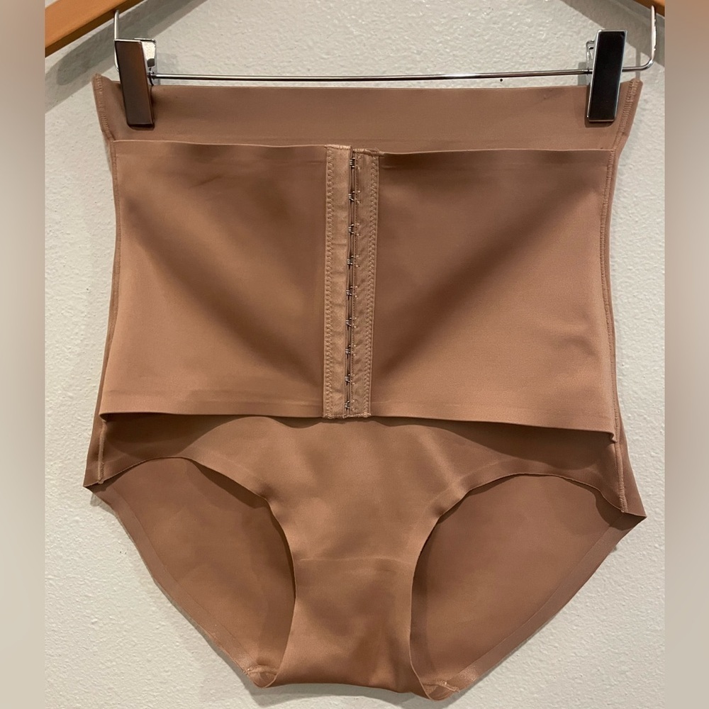 High-Waisted Shapewear in Brown
